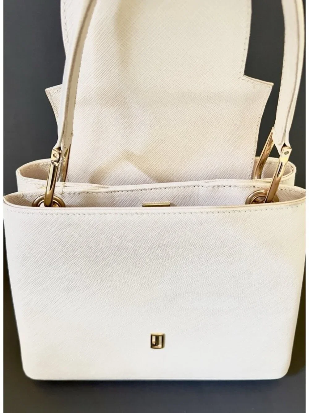 Jafferjees Willow Top Handle Bag Off White Cream Vertical Grain Leather Luxury